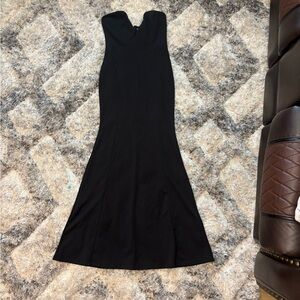 Elegant Black Sleeveless Dress